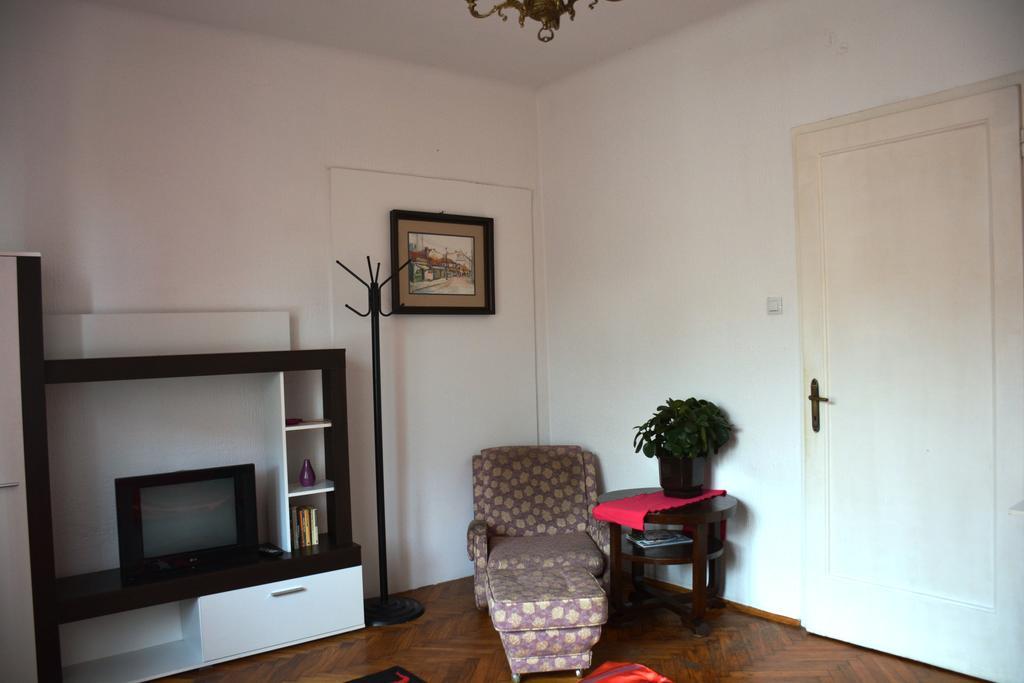 Cozy Downtown Apartment Belgrad Exterior foto